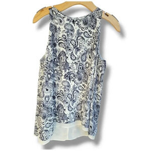 Artisian NY women's white paisley sleeveless lined Blouse - small